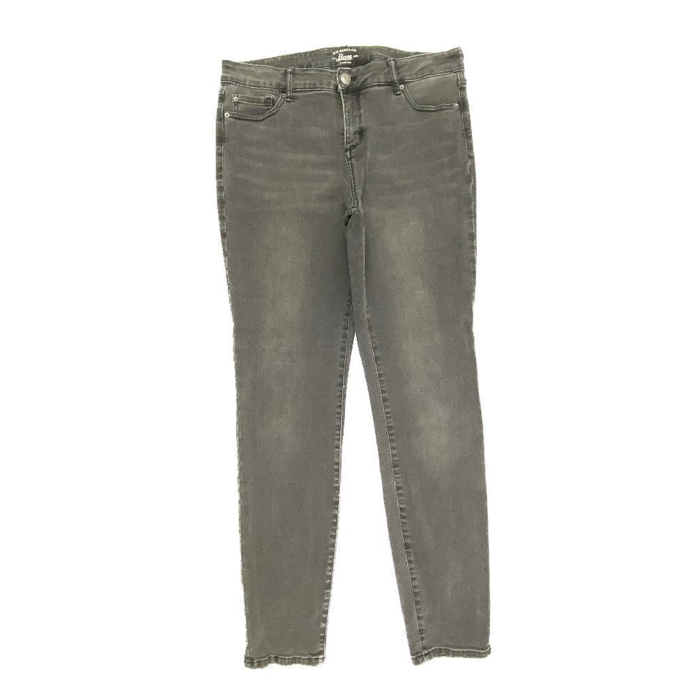 G.H. Bass & Co Skinny Women's size 10 Black Denim jeans